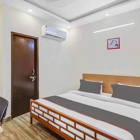 Super Capital O Moody Inn Дели Экстерьер фото