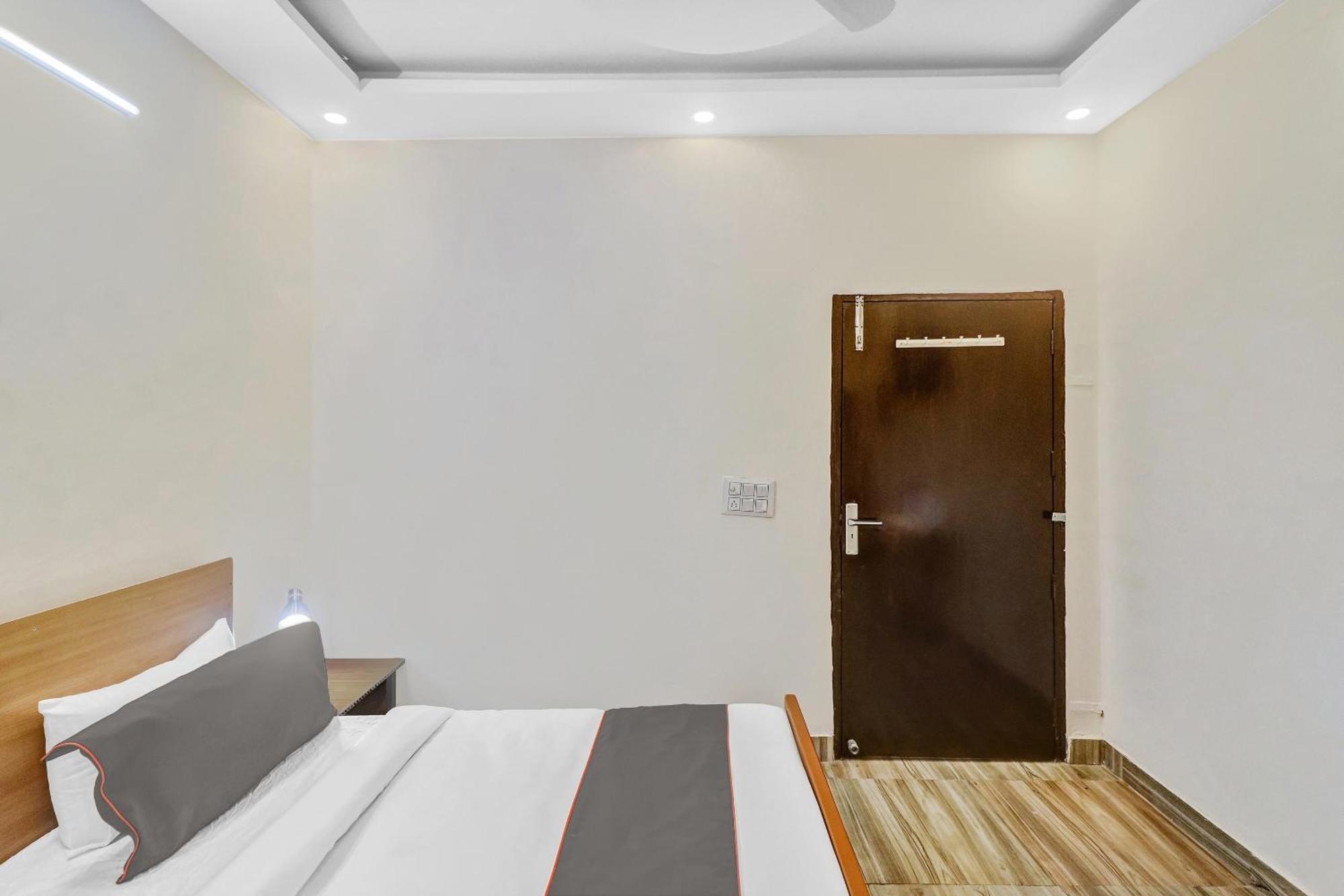 Super Capital O Moody Inn Дели Экстерьер фото
