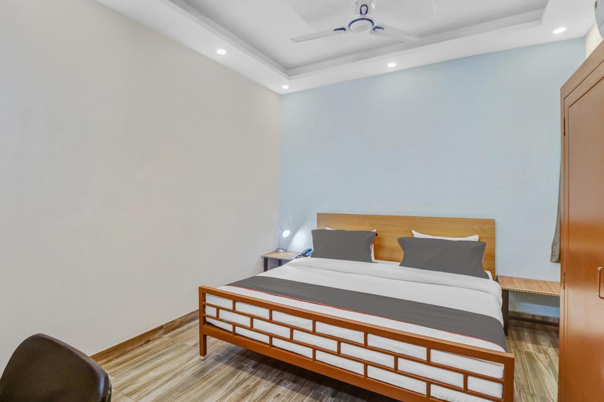 Super Capital O Moody Inn Дели Экстерьер фото