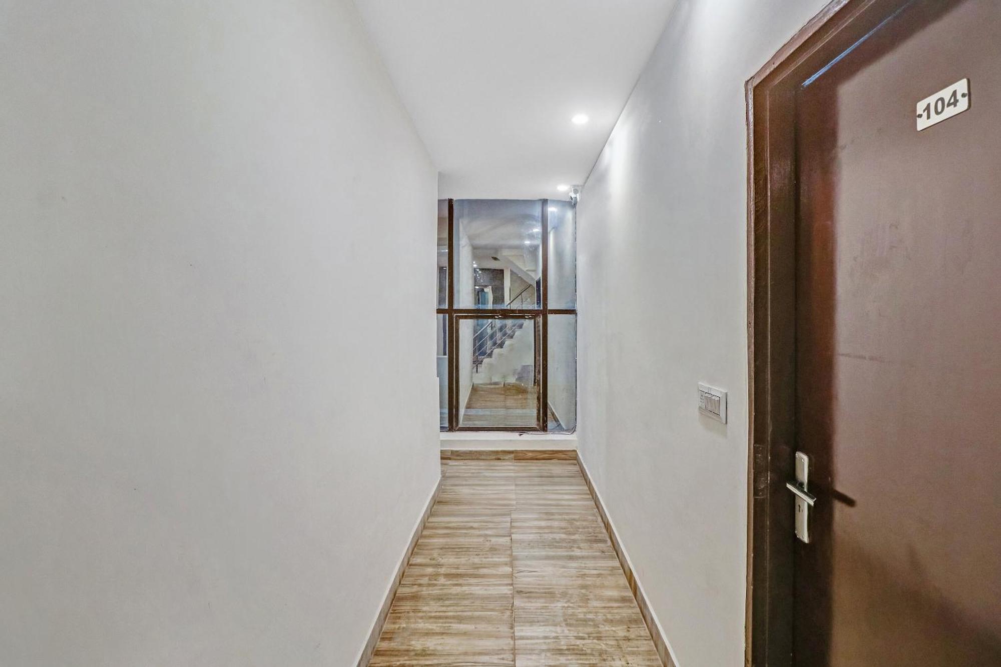 Super Capital O Moody Inn Дели Экстерьер фото