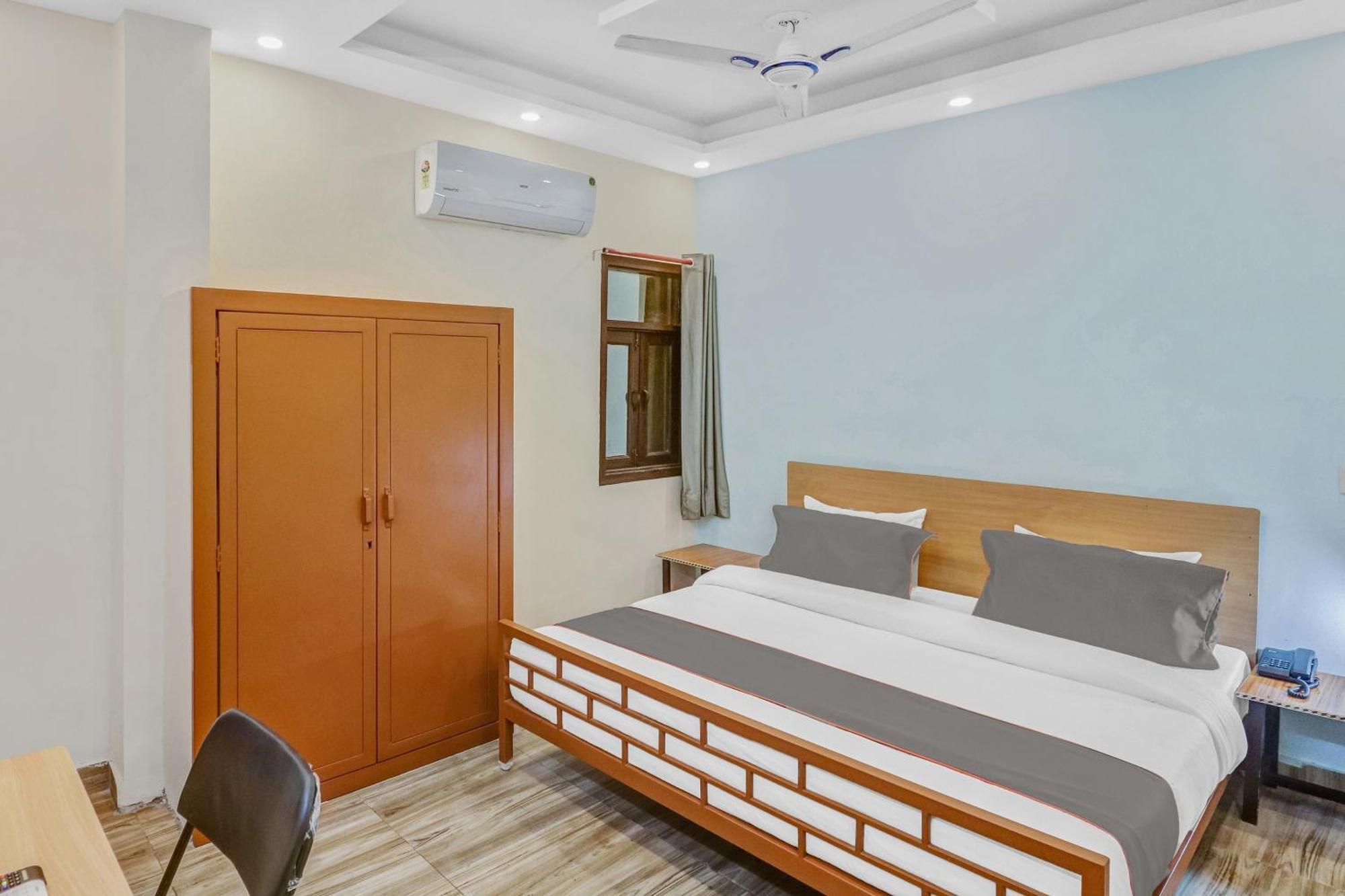 Super Capital O Moody Inn Дели Экстерьер фото