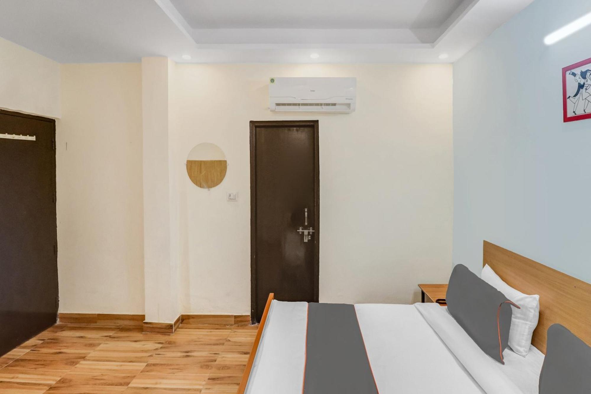 Super Capital O Moody Inn Дели Экстерьер фото