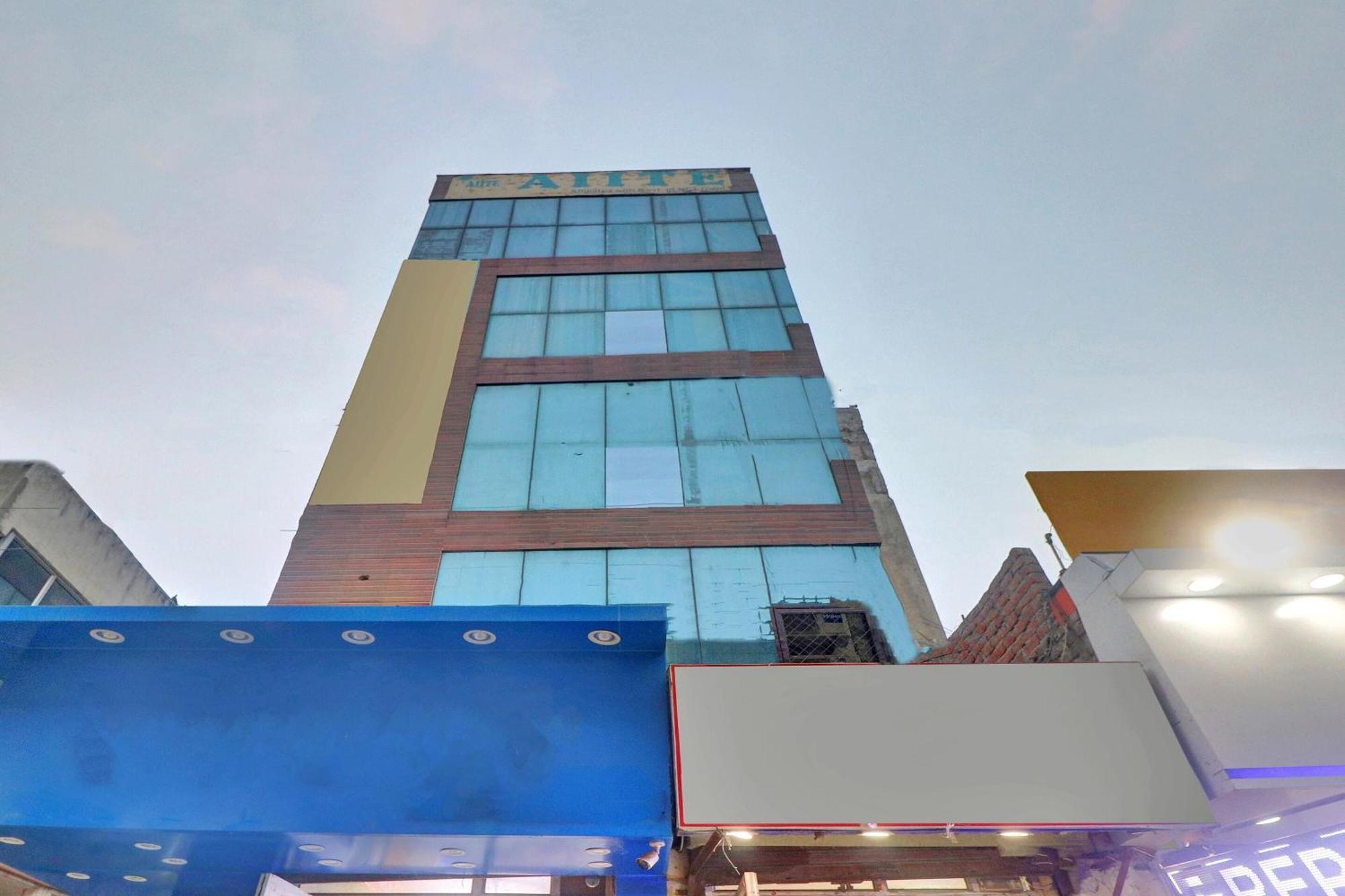 Super Capital O Moody Inn Дели Экстерьер фото